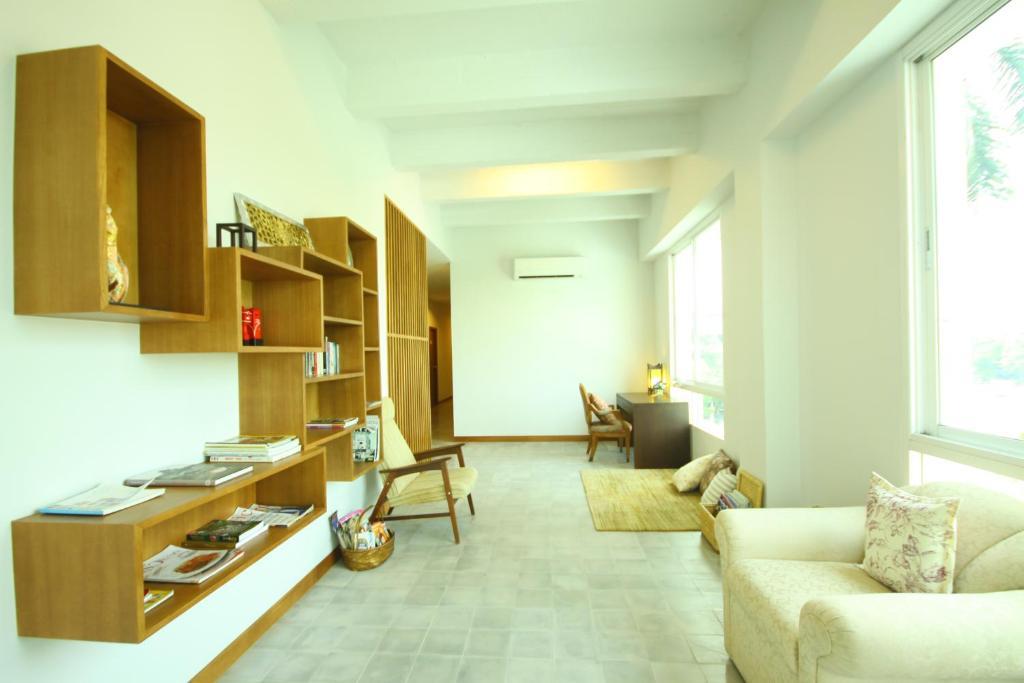 Baan Dinso Hostel@Ratchadamnoen Bangkok Esterno foto