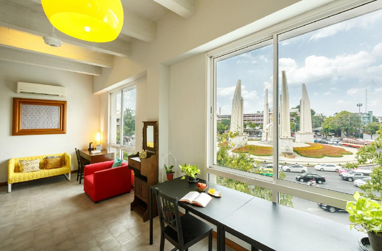 Baan Dinso Hostel@Ratchadamnoen Bangkok Esterno foto